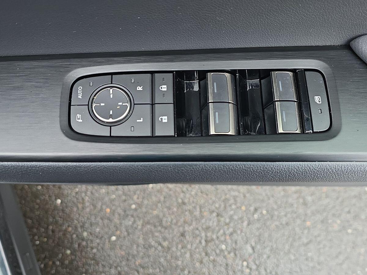 Used Lexus UX 2024 for sale - 77768914: Photo 24