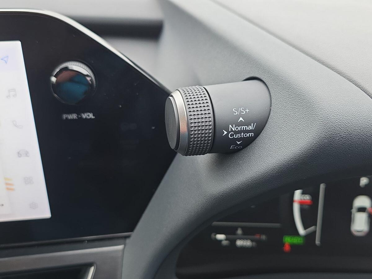 Used Lexus UX 2024 for sale - 77768914: Photo 31