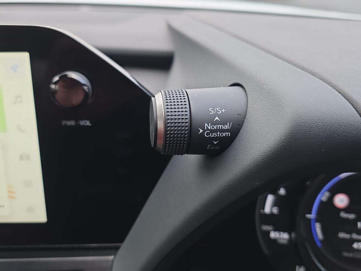 Used Lexus UX 2023 for sale - 77202931: Photo 33