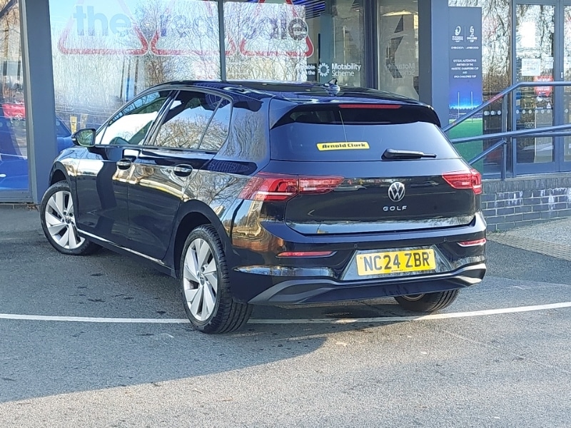 Used Volkswagen Golf 2024 for sale - 77086943: Photo 3