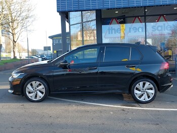 Used Volkswagen Golf 2024 for sale - 77086943: Photo