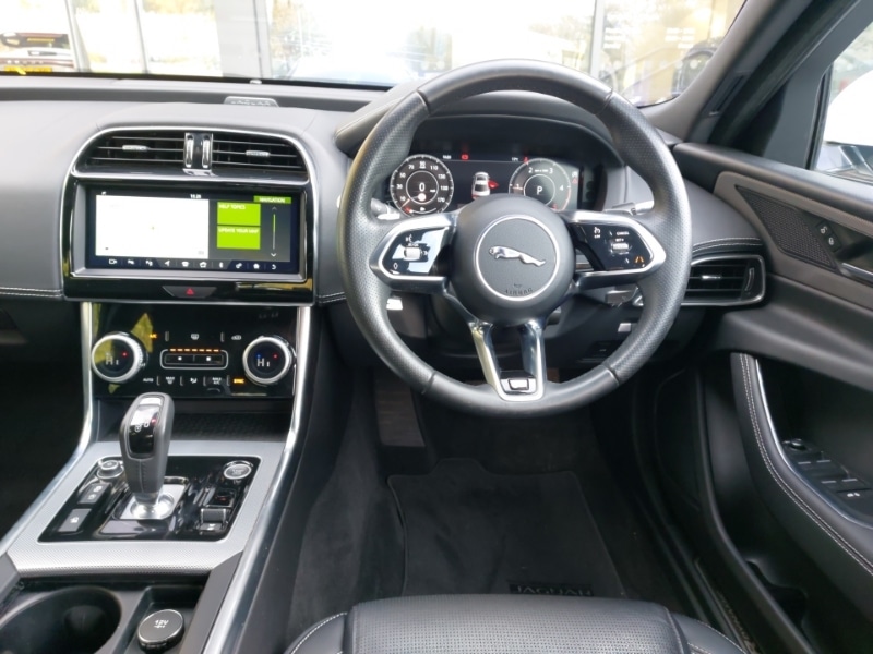 Used Jaguar XE 2019 for sale - 76893447: Photo 7