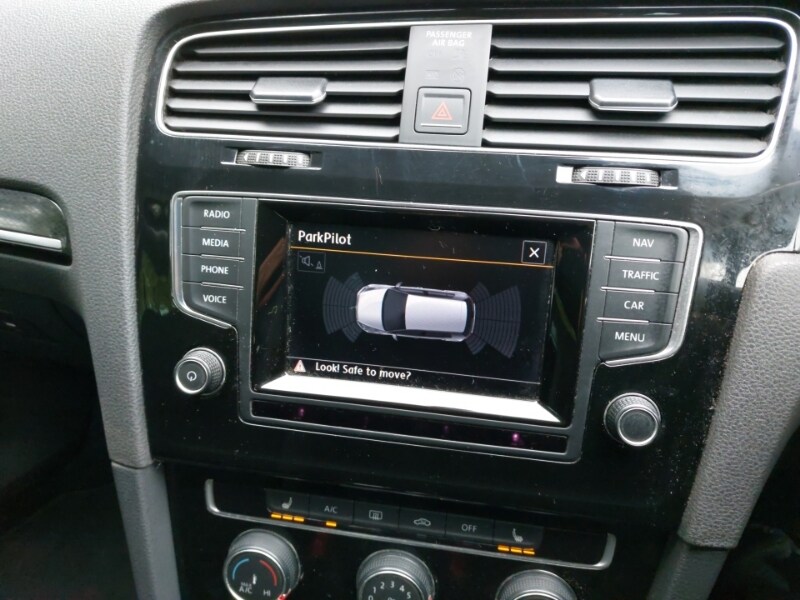 Used Volkswagen Golf 2014 for sale - 76293927: Photo 11