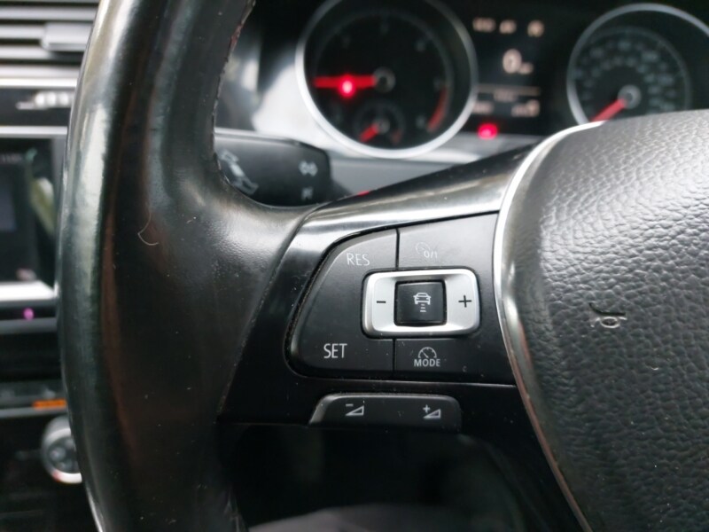 Used Volkswagen Golf 2014 for sale - 76293927: Photo 17