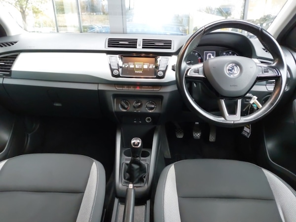 Used Skoda Fabia 2017 for sale - 76308919: Photo 2