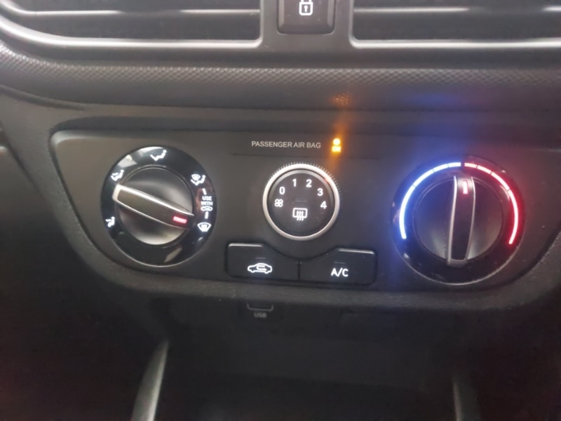 Used Hyundai i10 2023 for sale - 77433732: Photo 16