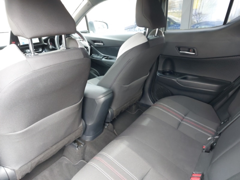 Used Toyota C-HR 2023 for sale - 78099102: Photo 6