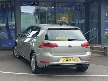 Used Volkswagen Golf 2019 for sale - 79006809: Photo