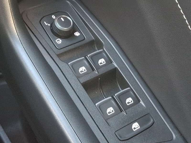 Used Volkswagen T-Roc 2025 for sale - 76493410: Photo 18