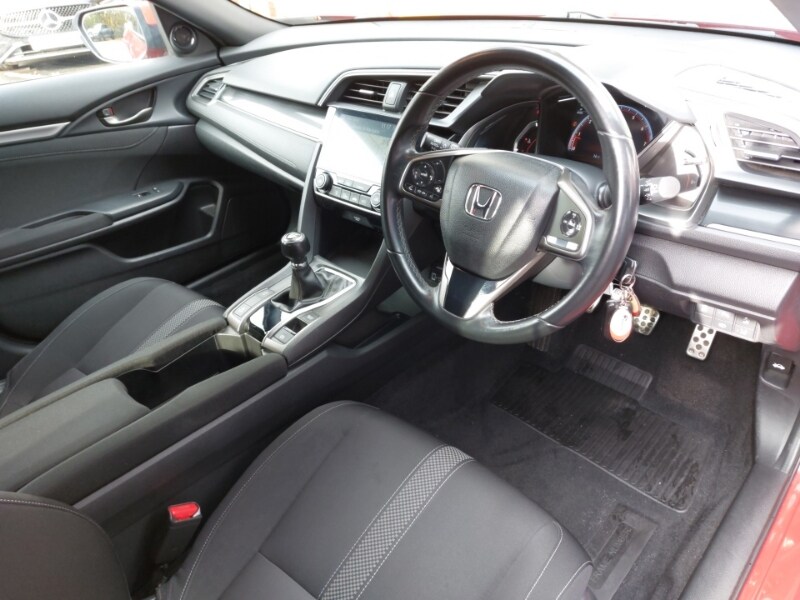 Used Honda Civic 2020 for sale - 76533097: Photo 12