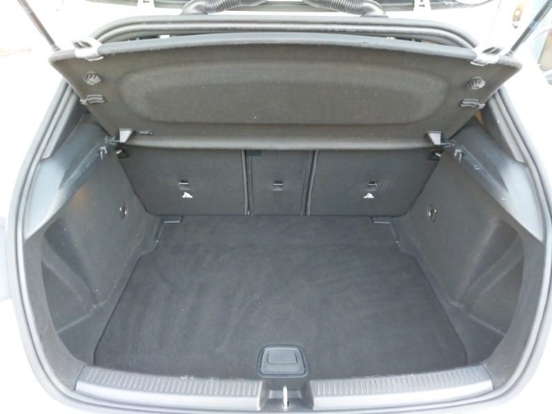 Used Mercedes-Benz A-Class 2018 for sale - 77889452: Photo 8