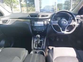 Used Nissan Qashqai 2018 for sale - 79105875: Photo