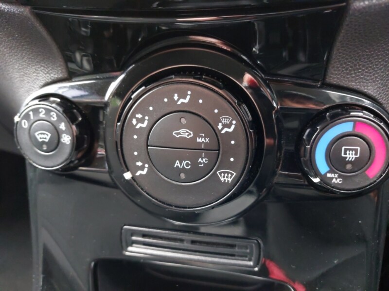 Used Ford Fiesta 2014 for sale - 77933457: Photo 15