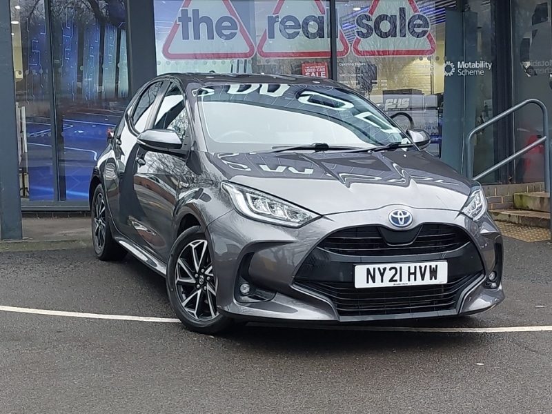 Used Toyota Yaris 2021 for sale - 77405000: Photo 1