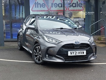 Used Toyota Yaris 2021 for sale - 77405000: Photo