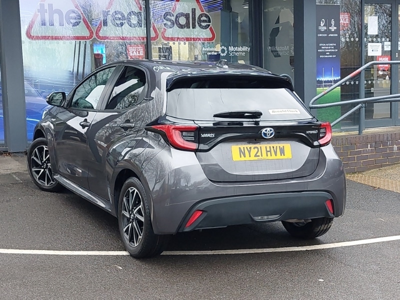 Used Toyota Yaris 2021 for sale - 77405000: Photo 3