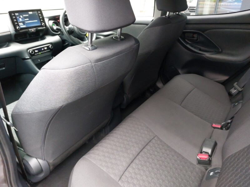 Used Toyota Yaris 2021 for sale - 77405000: Photo 6