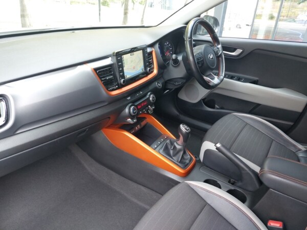 Used Kia Stonic 2018 for sale - 76160297: Photo 5
