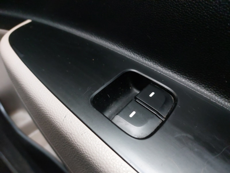 Used Hyundai i10 2016 for sale - 76511707: Photo 18