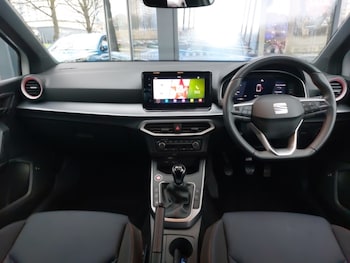 Used SEAT Arona 2024 for sale - 77333600: Photo