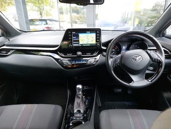 Used Toyota C-HR 2021 for sale - 79594774: Photo