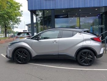 Used Toyota C-HR 2021 for sale - 79594774: Photo