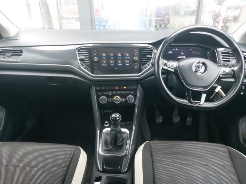 Used Volkswagen T-Roc 2019 for sale - 77503147: Photo 2