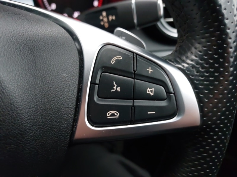 Used Mercedes-Benz GLC 2017 for sale - 77300005: Photo 16