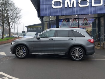 Used Mercedes-Benz GLC 2017 for sale - 77300005: Photo