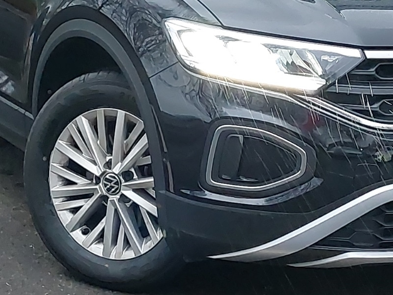 Used Volkswagen T-Roc 2023 for sale - 77035225: Photo 9