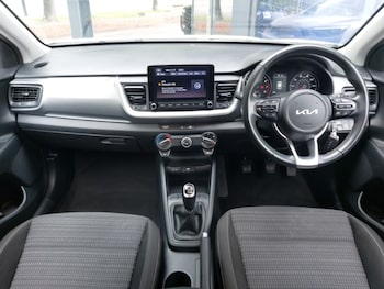 Used Kia Stonic 2022 for sale - 79440310: Photo