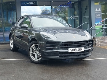 Used Porsche Macan 2019 for sale - 75732023: Photo