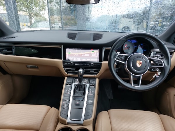 Used Porsche Macan 2019 for sale - 75732023: Photo 2