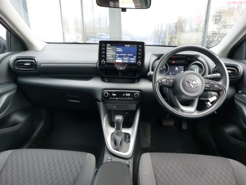 Used Toyota Yaris 2023 for sale - 77352274: Photo 2