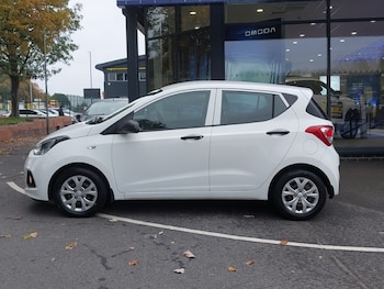 Used Hyundai i10 2016 for sale - 76289513: Photo