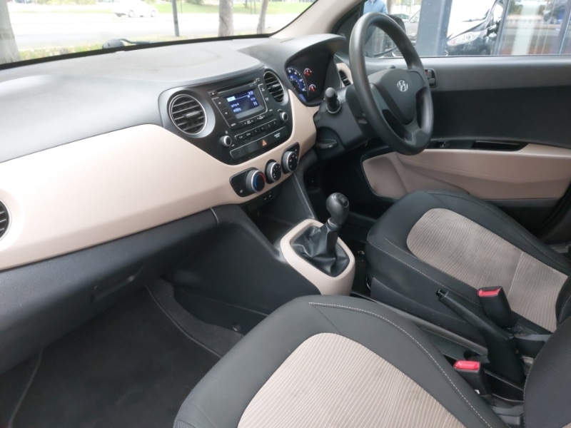 Used Hyundai i10 2016 for sale - 76289513: Photo 5