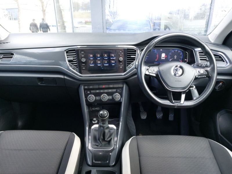 Used Volkswagen T-Roc 2019 for sale - 78093704: Photo 2