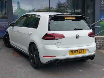 Used Volkswagen Golf 2017 for sale - 75718796: Photo