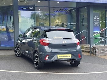 Used Hyundai i10 2024 for sale - 78642392: Photo