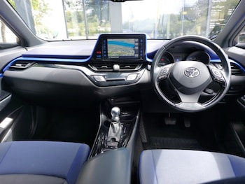 Used Toyota C-HR 2017 for sale - 78853713: Photo