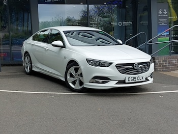 Vauxhall - Insignia