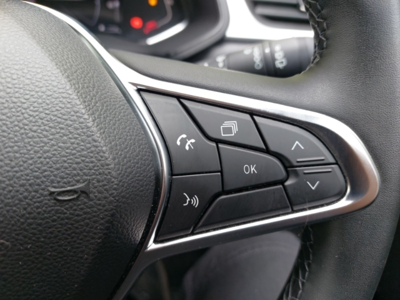 Used Renault Captur 2023 for sale - 76822197: Photo 18