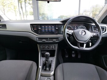 Used Volkswagen Polo 2019 for sale - 75959073: Photo