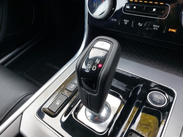Used Jaguar XE 2019 for sale - 76208335: Photo 13