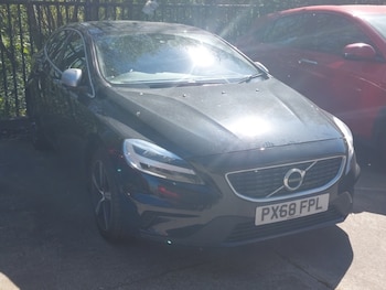 Used Volvo V40 2018 for sale - 78490516: Photo