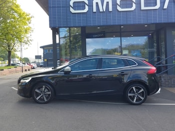 Used Volvo V40 2018 for sale - 78490516: Photo