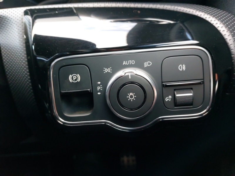 Used Mercedes-Benz A-Class 2018 for sale - 77173779: Photo 16