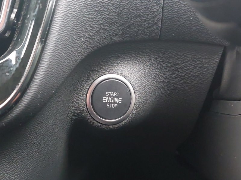 Used Volvo XC40 2025 for sale - 76135327: Photo 14