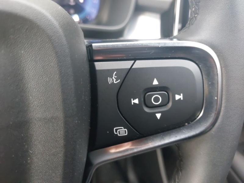 Used Volvo XC40 2025 for sale - 76135327: Photo 16