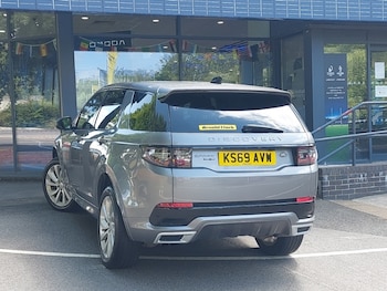 Used Land Rover Discovery Sport 2019 for sale - 79201148: Photo
